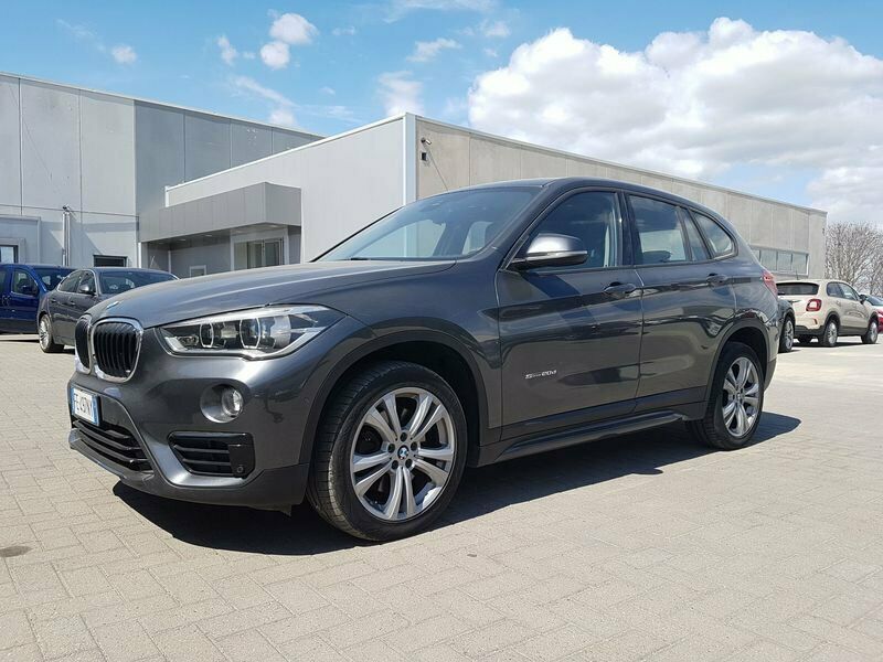 4666135  BMW Serie 1 Bmw X5 3.0d Chat